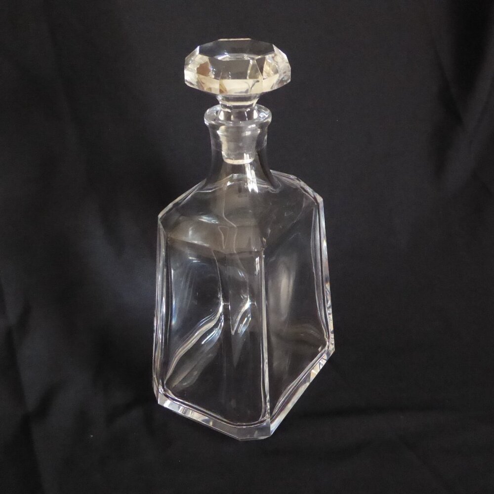 VINTAGE 9.25” BEVELED CRYSTAL WHISKY DECANTER CARAFE WITH STOPPER